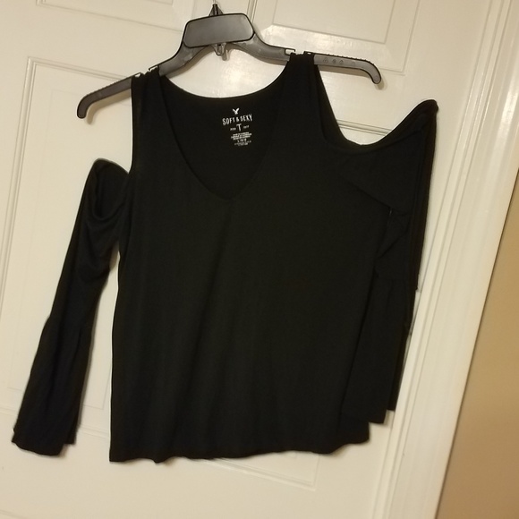 Shirts - Picture 2 of 7